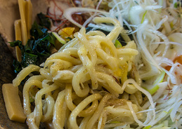 Mazesoba_men2_newyear_kagi.jpg