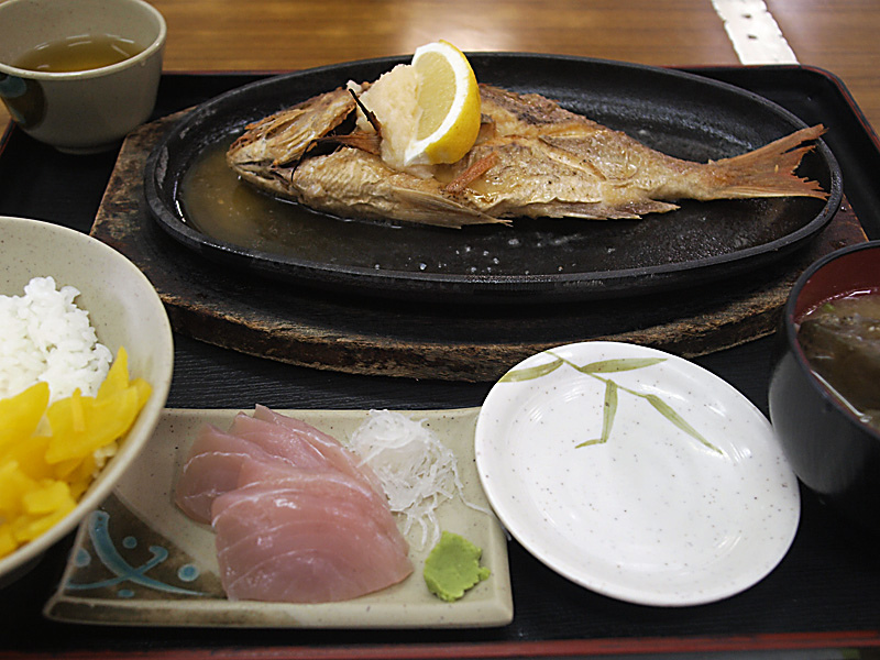 パヤオの魚のバター焼き おきぐる 沖縄タウン情報