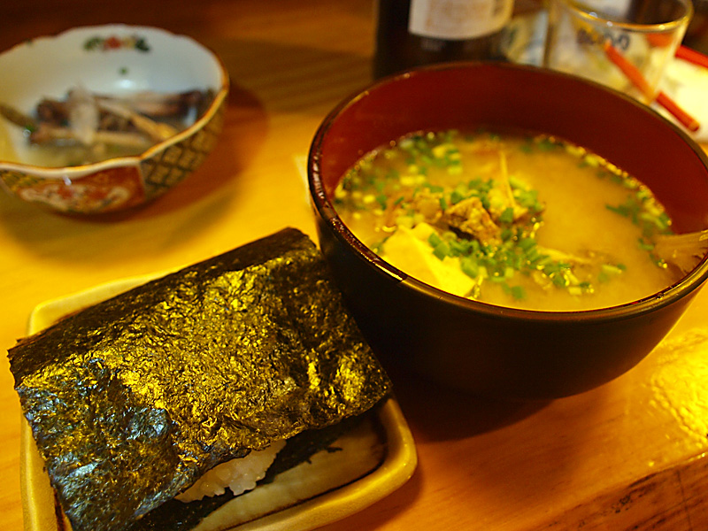 onigiri_misosiru_110428kame.jpg